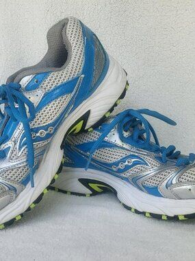 Saucony Womens Oasis 2 Running Shoes White S15209-4 Low Top Lace Up Mesh 9.5